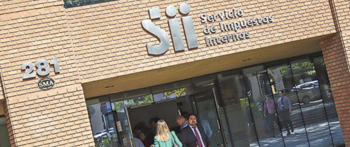 El SII extiende el plazo para que los contribuyentes se eximan de pagar el nuevo IVA a los servicios