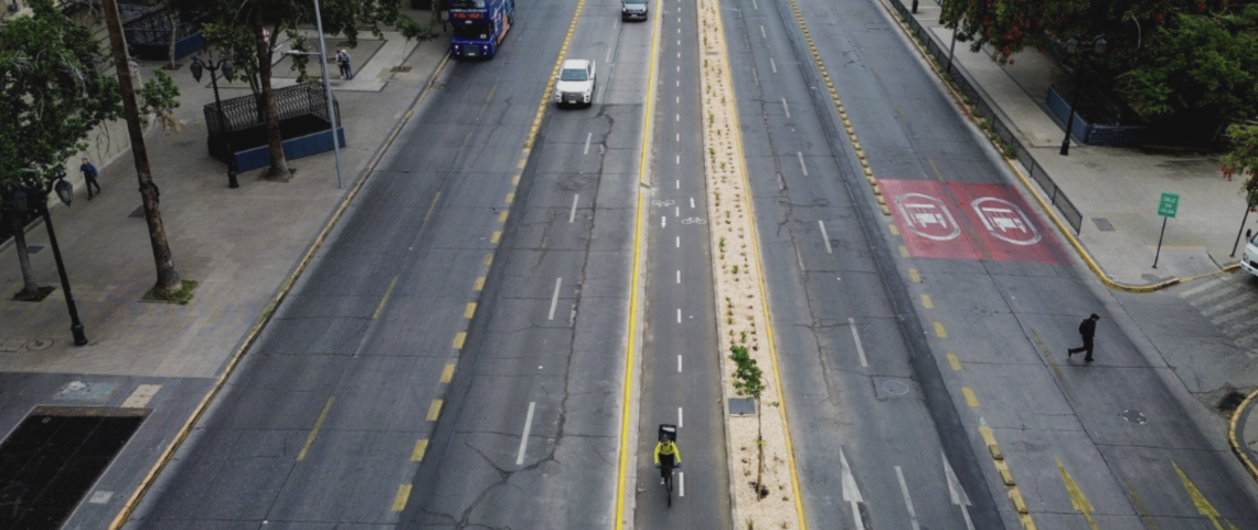 La paradoja urbana de vivir solo en la multitud