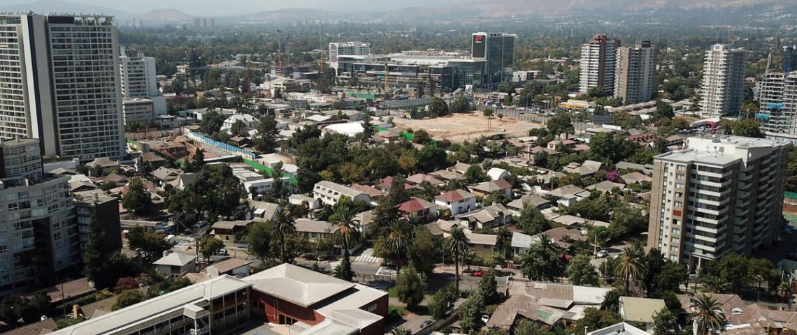 Crisis de vivienda: así funciona el modelo “comprar arrendando” que inmobiliarias potencian para este 2026 en Chile