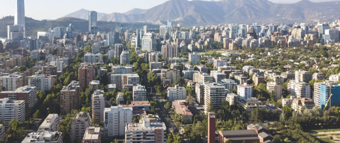 La propuesta que pretende congelar los precios del arriendo en Chile imitando el modelo de Nueva York