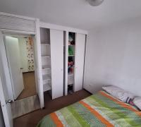 Dormitorio c/clóset y cama 