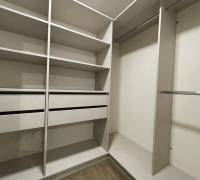 Walk in closet amplio, dormitorio suite