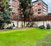 Amplio jardín