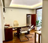 Escritorio o sala de recepción 