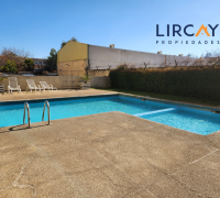 con piscina