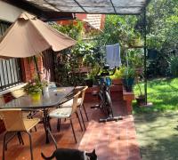 GRAN PATIO PARA DISFRUTAR  EN FAMILIA 