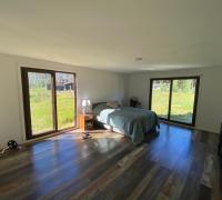 Amplio dormitorio con baño en suite