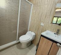 baño dormitorio principal.