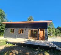 casa con vista a terraza.