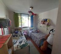 Habitación con baño en pasillo