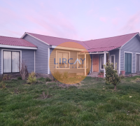 amplia casa de 125 mts2 de construcción