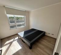 Dormitorio principal amplio y luminoso, diseñado para el descanso, con espacio optimizado y excelentes terminaciones.