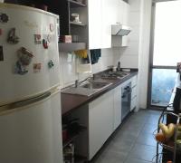 Amplia cocina amoblada