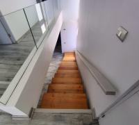 escalera flotante