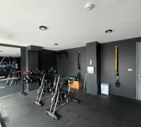 Gimnasio completamente equipado
