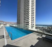 Piscina con vistas al mar 