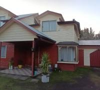 SE VENDE PARCELA CON GRAN CASA CONSTRUIDA LIVING COMEDOR, COCINA AMOBLADA, 5D, 3B, DORM PRINCIPAL EN SUIT, GARAGE PARA 3 VEHIC, QUINCHO CON GRAN SALON PARA CELEBRACIONES FAMILIARES