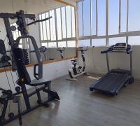 CON UNA ESPECTACULAR VISTA, EL GIMNASIO TE PERMITE COMENZAR O TERMINAR LA JORNADA  CON LA MEJOR ENERGIA
