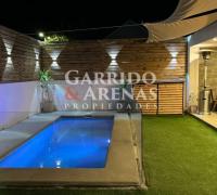 Piscina de Hormigón con vidrio de seguridad de alta calidad
