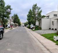 calle condominio
