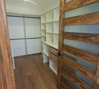 Walk-in closet habitación principal