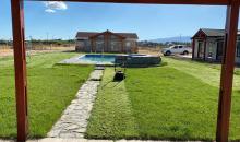 TERRENO CON 2 CASAS