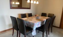 Comedor equipado, cubierta con cristal de vidrio