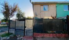 Casa Esquina de Pasaje y Parque