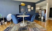 Comedor amplio con cocina integrada