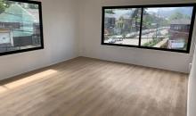 OFICINAS ILUMINADAS