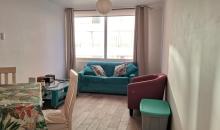 Acogedor living comedor. Excelente luz norte. Ventanas termopanel