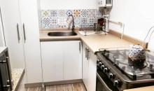 Cocina práctica, amoblada. 