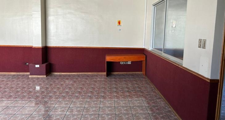 Sector mesa de sonido y videos del gran salón