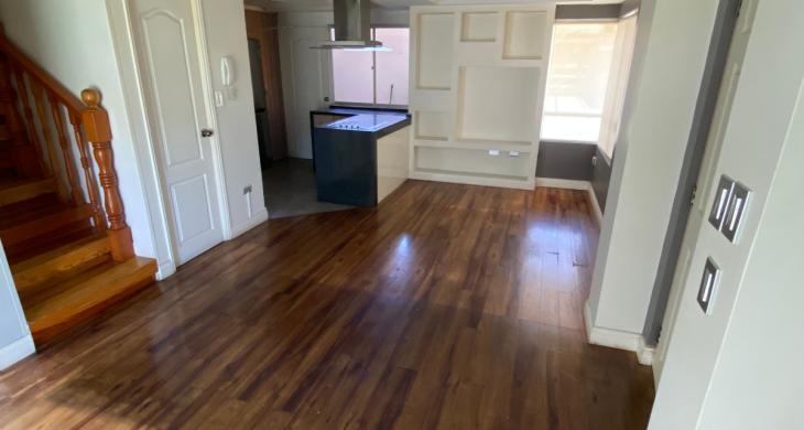 CASA CON 3 HABITACIONES Y 3 BAÑOS
