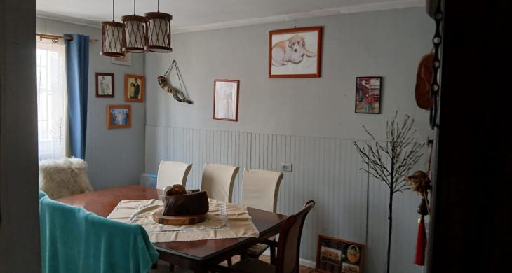 Amplio Comedor, separado del living