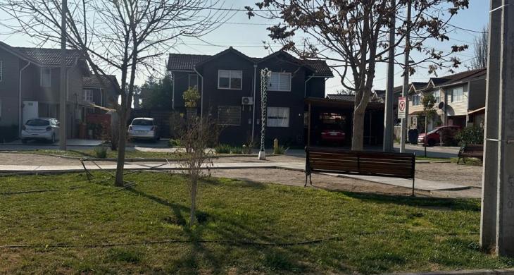 Casa en arriendo desde calle post plaza