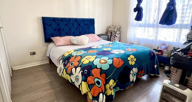 Dormitorio en suite con closet integrado