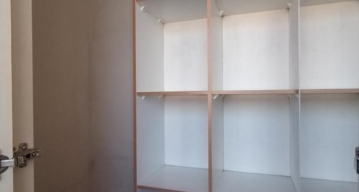 Closet en dormitorio principal