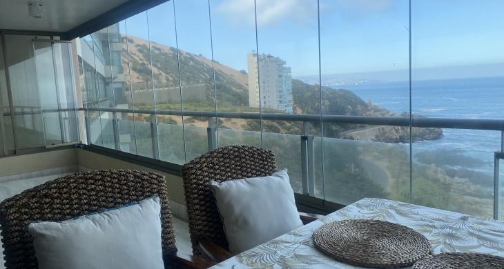 Terraza cerrada con cristales de vidrio sistema plegable
