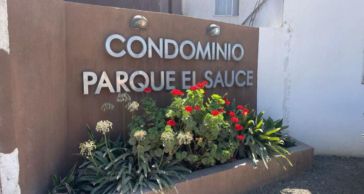 Frontis Condominio