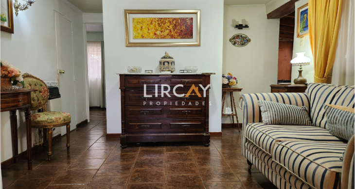 living con piso cerámico