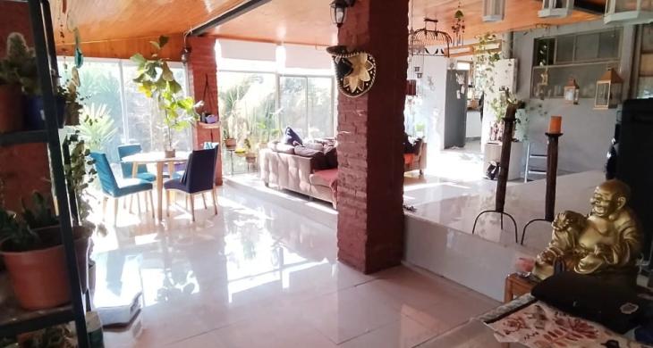 AMPLIO Y LUMINOSO LIVING COMEDOR