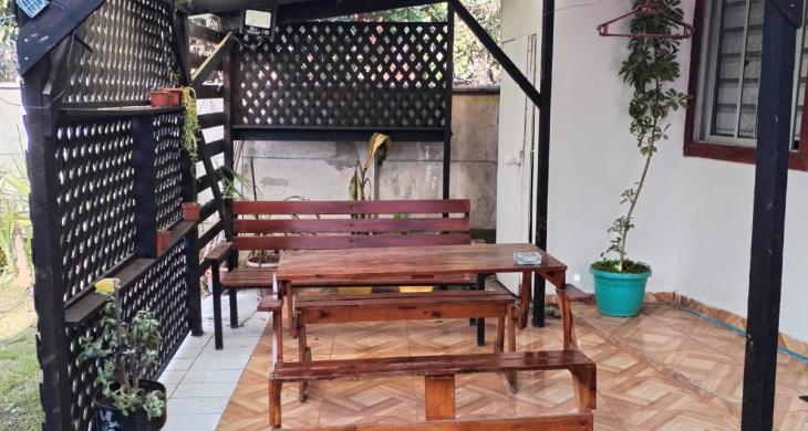 PERGOLA ESPECIAL PARA COMPARTIR CELEBRACIONES CON LA FAMILIA
