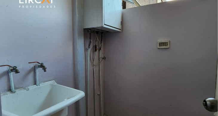 logia con conexión para lavadora y calefont