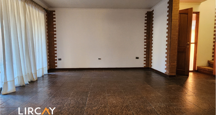 amplio living comedor