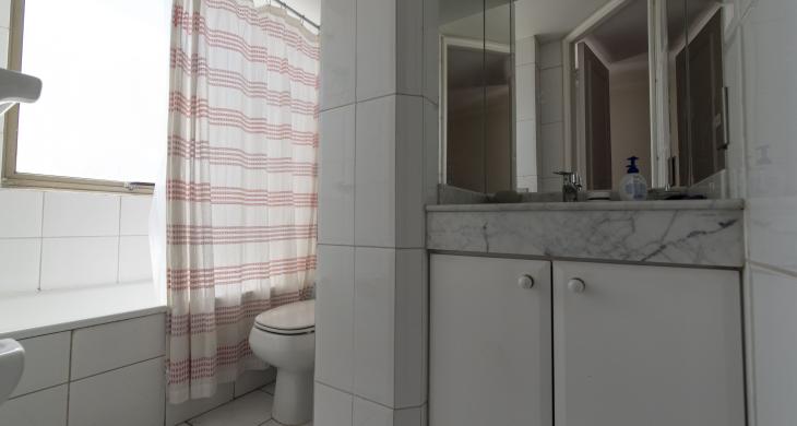 baño con ventilacion natural