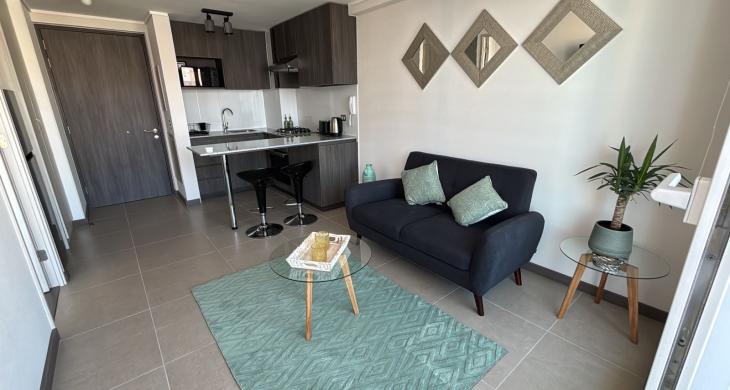 Cocina americana elegante  espacio abierto .