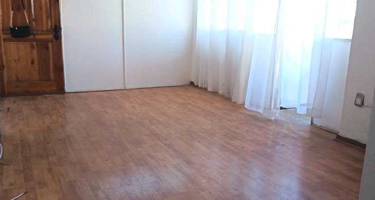 CON PISO FLOTANTE QUE HACE TU ESPACION MAS ACOGEDOR