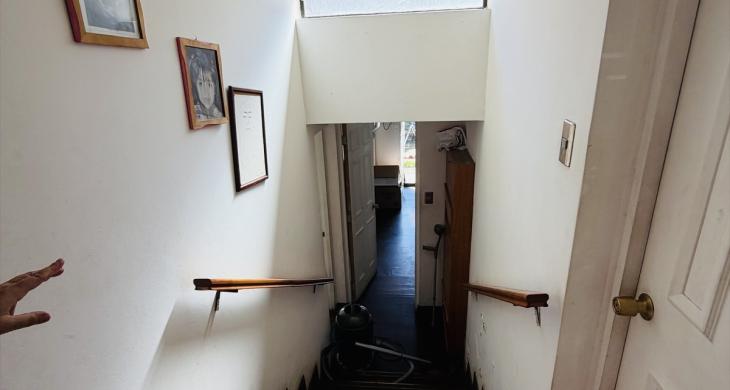 escalera para habitaciones