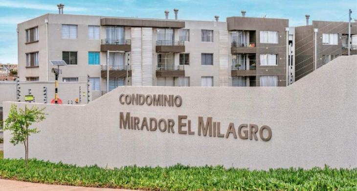 ENTRADA DE CONDOMINIO.